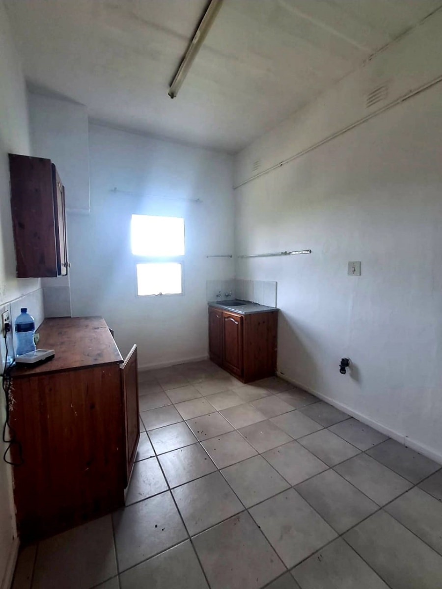 1 Bedroom Property for Sale in Quigney Eastern Cape